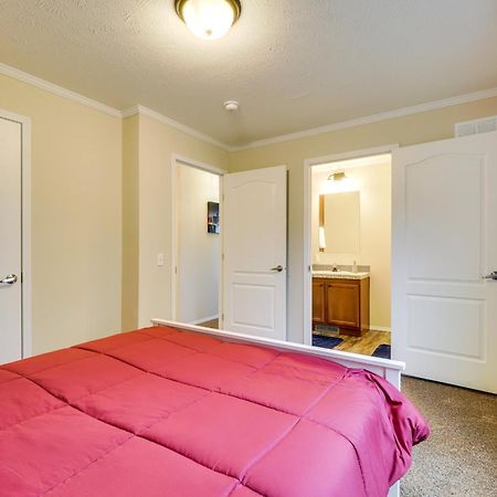 Family Home In Rapid City About 4 Mi To Torch Lake! المظهر الخارجي الصورة